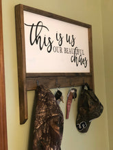 Load image into Gallery viewer, Coat/key holder sign